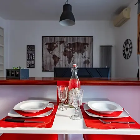 Casa Esmeralda Monteverde * רומא